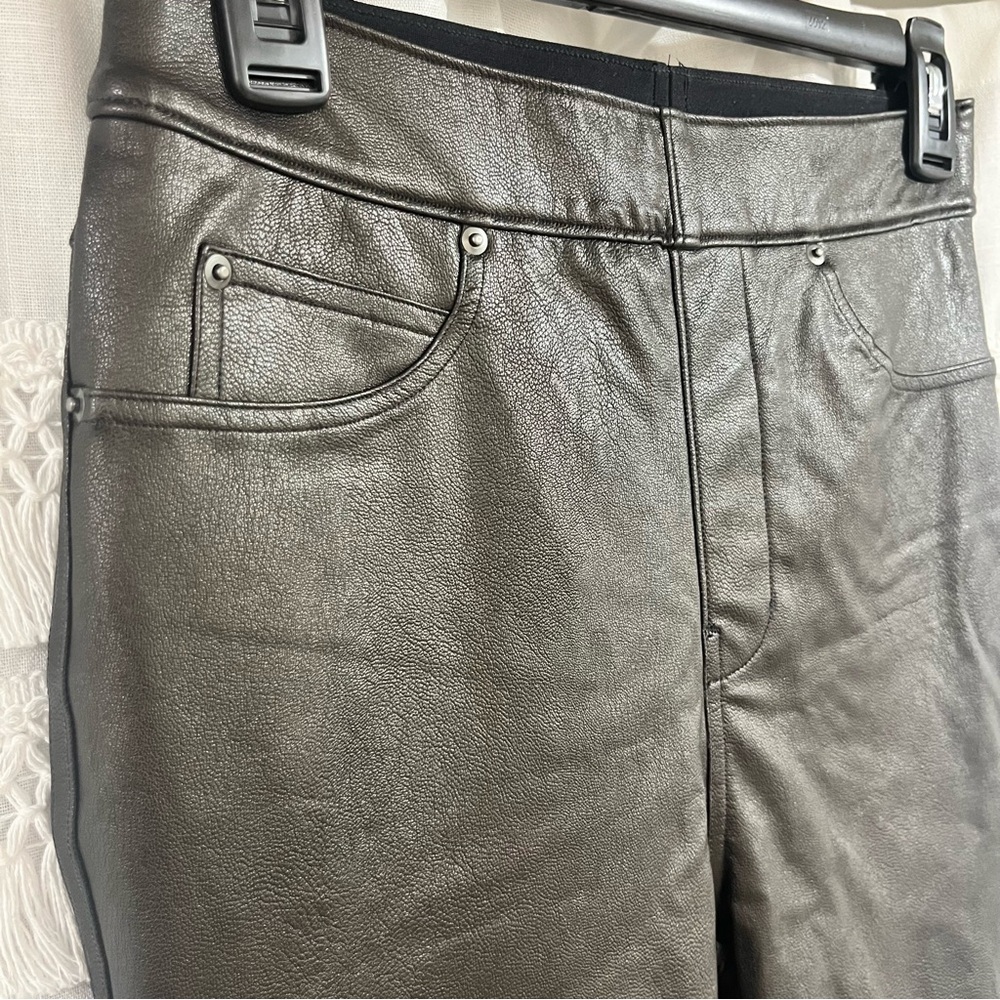 SPANX Black Skinny Pants with Sleek Fit - Picture 5 of 12